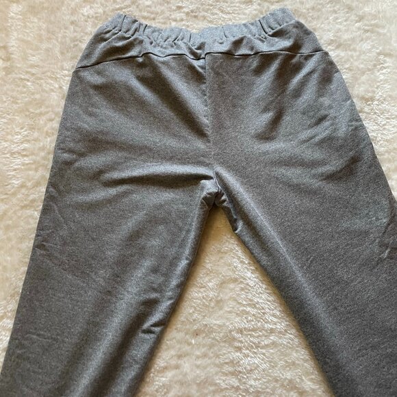 Men’s Puma gray jogger sweatpants with black stripe detail, size M - Picture 3 of 4